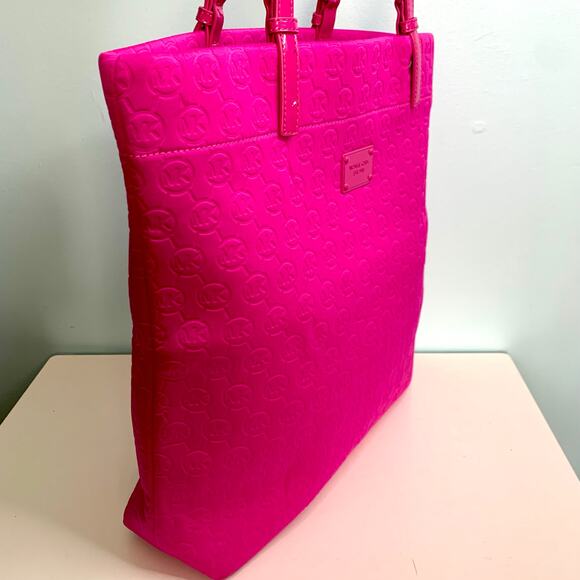 Michael Kors Hot Pink Jet Set Neoprene Tote Bag - Picture 3 of 9
